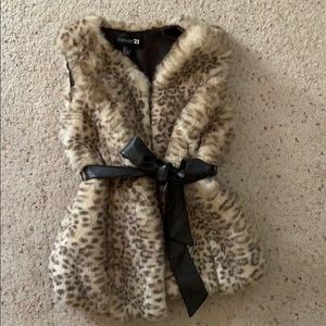 Adorable faux fur animal print Vest